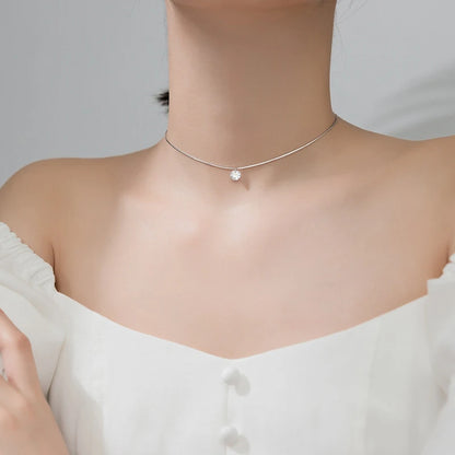 Dazzling Choker Zircon Round Pendant